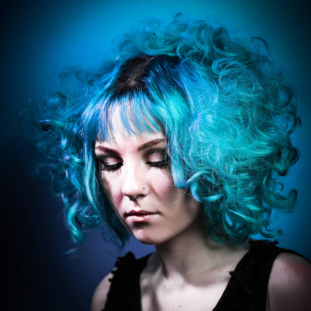 106-2560-web-1200×1200